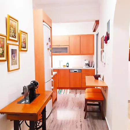 Apartment Amazing Next To The Sea! *