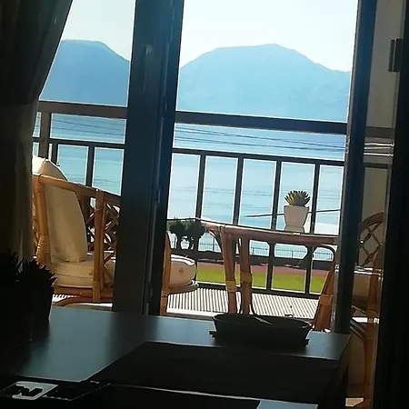 Apartment Amazing Next To The Sea! *